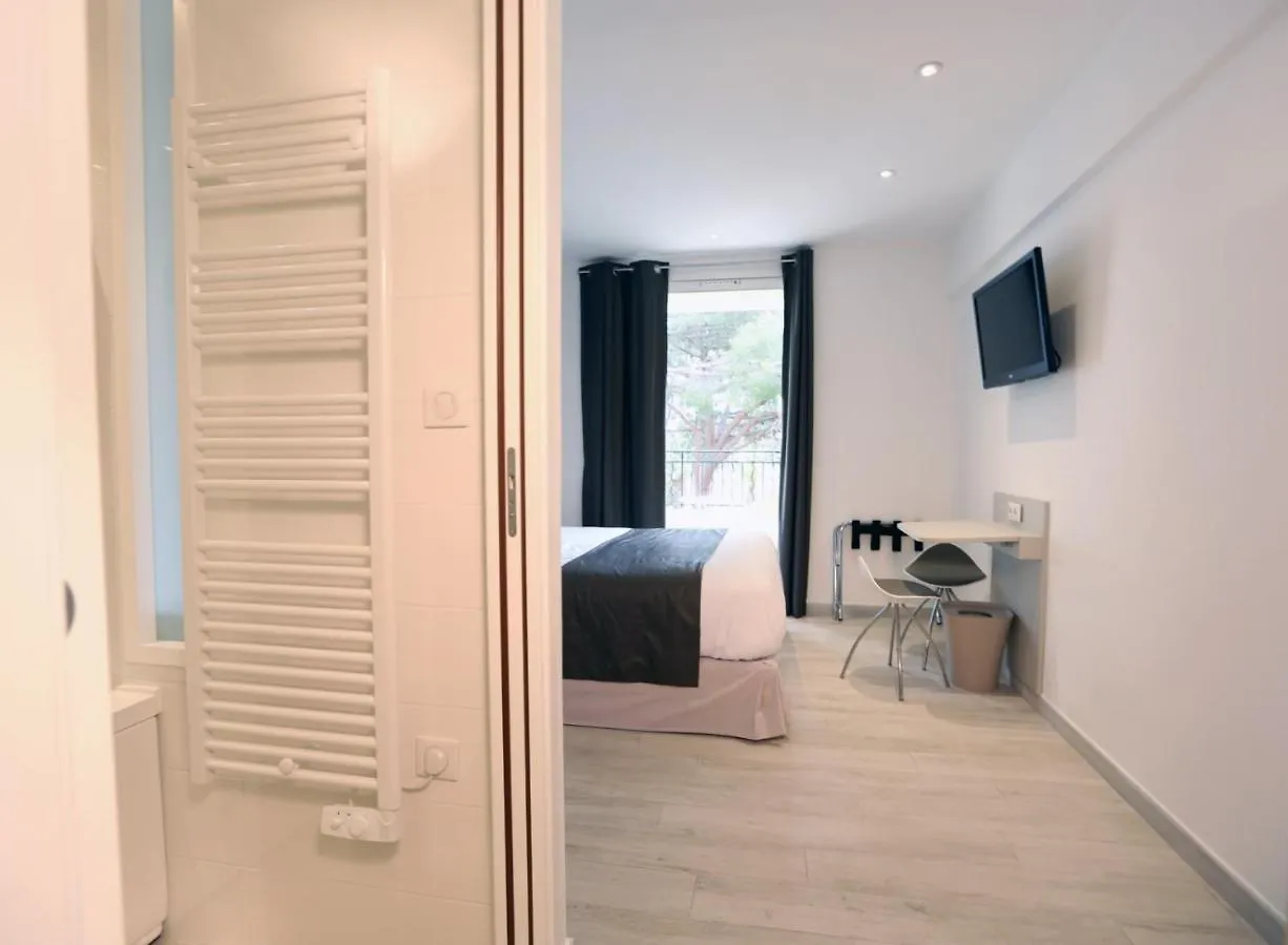 Hotel De La Plage - Hdlp Bormes-les-Mimosas